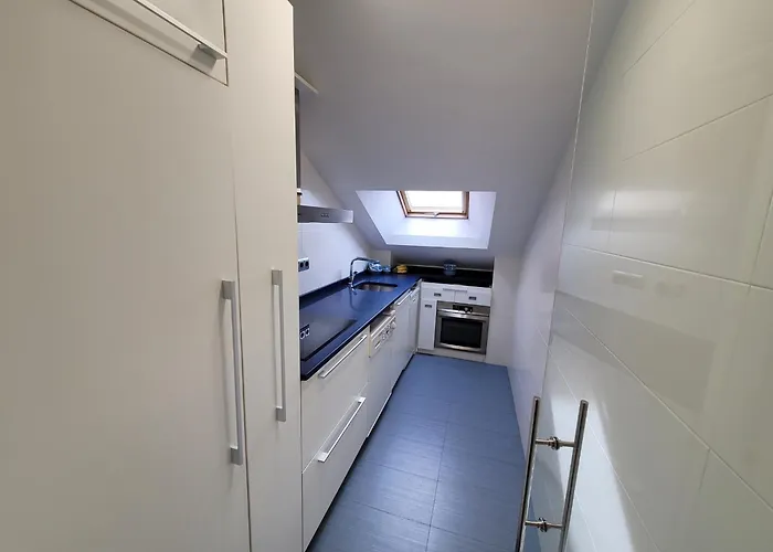 A 2 Min De La Playa Con Garaje Privado! Somo