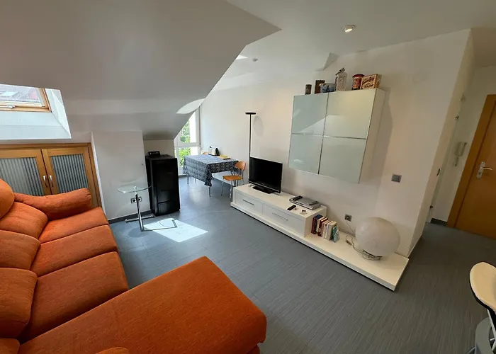 A 2 Min De La Playa Con Garaje Privado! *