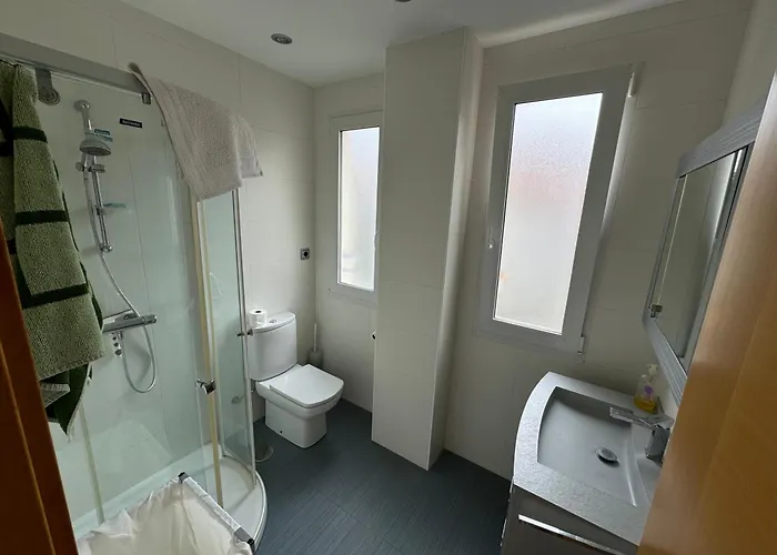 A 2 Min De La Playa Con Garaje Privado! *