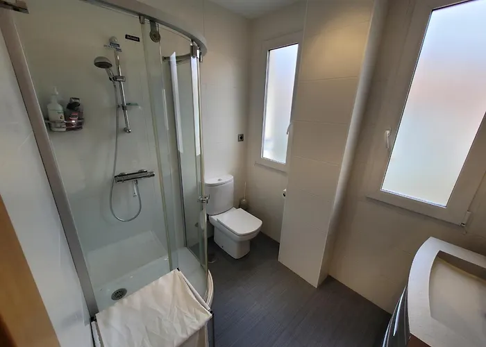 A 2 Min De La Playa Con Garaje Privado!